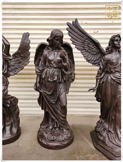 西方天使女雕塑